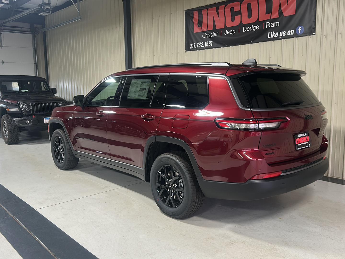 View vehicle photo 3