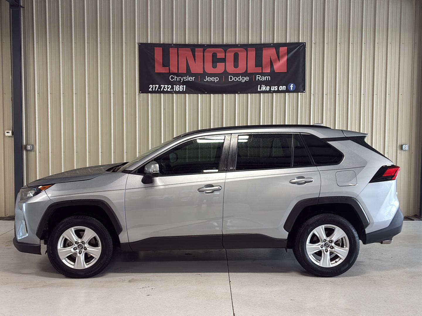 View vehicle photo 2