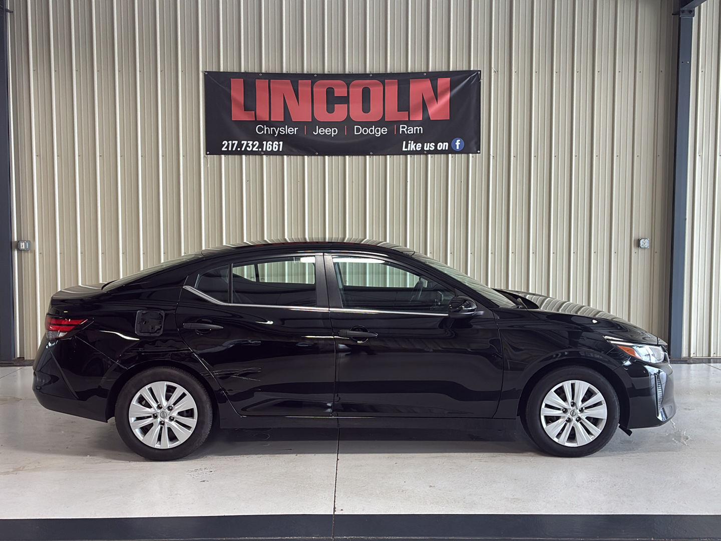View vehicle photo 2