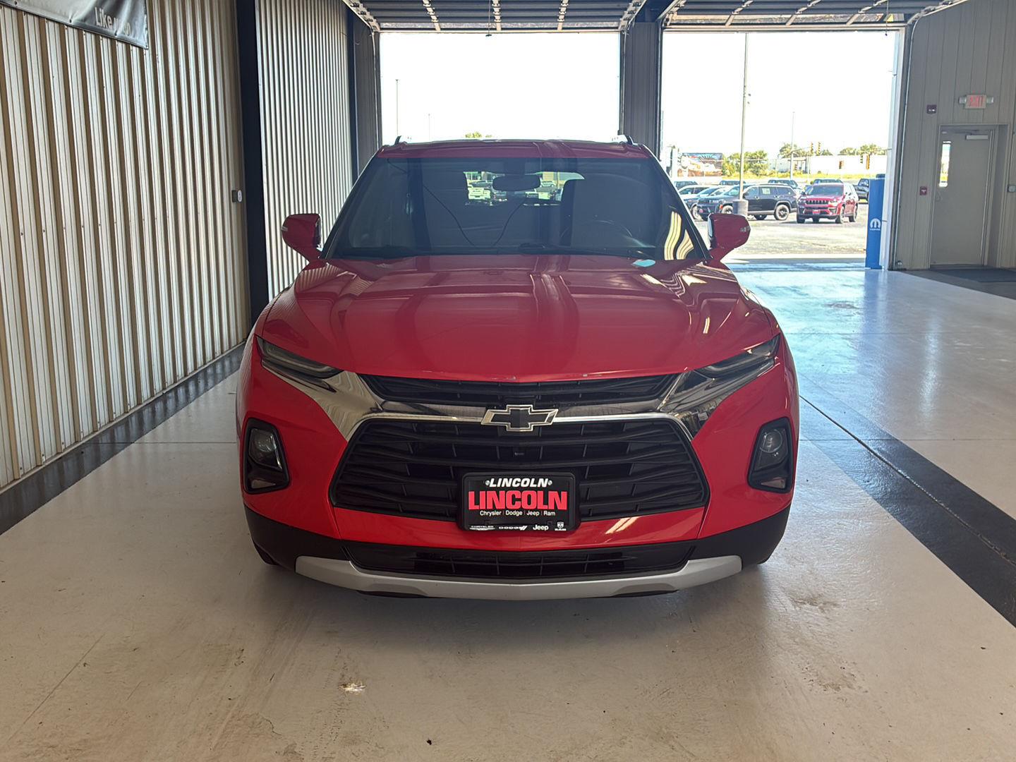 View vehicle photo 7