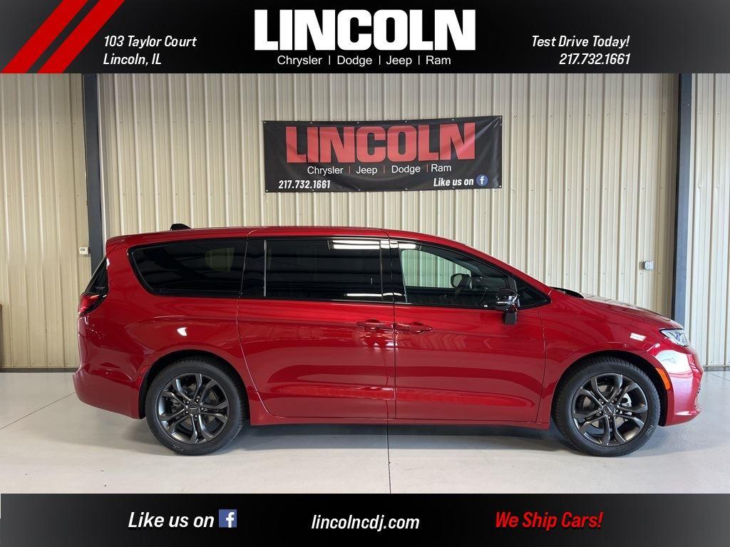 View vehicle photo 7