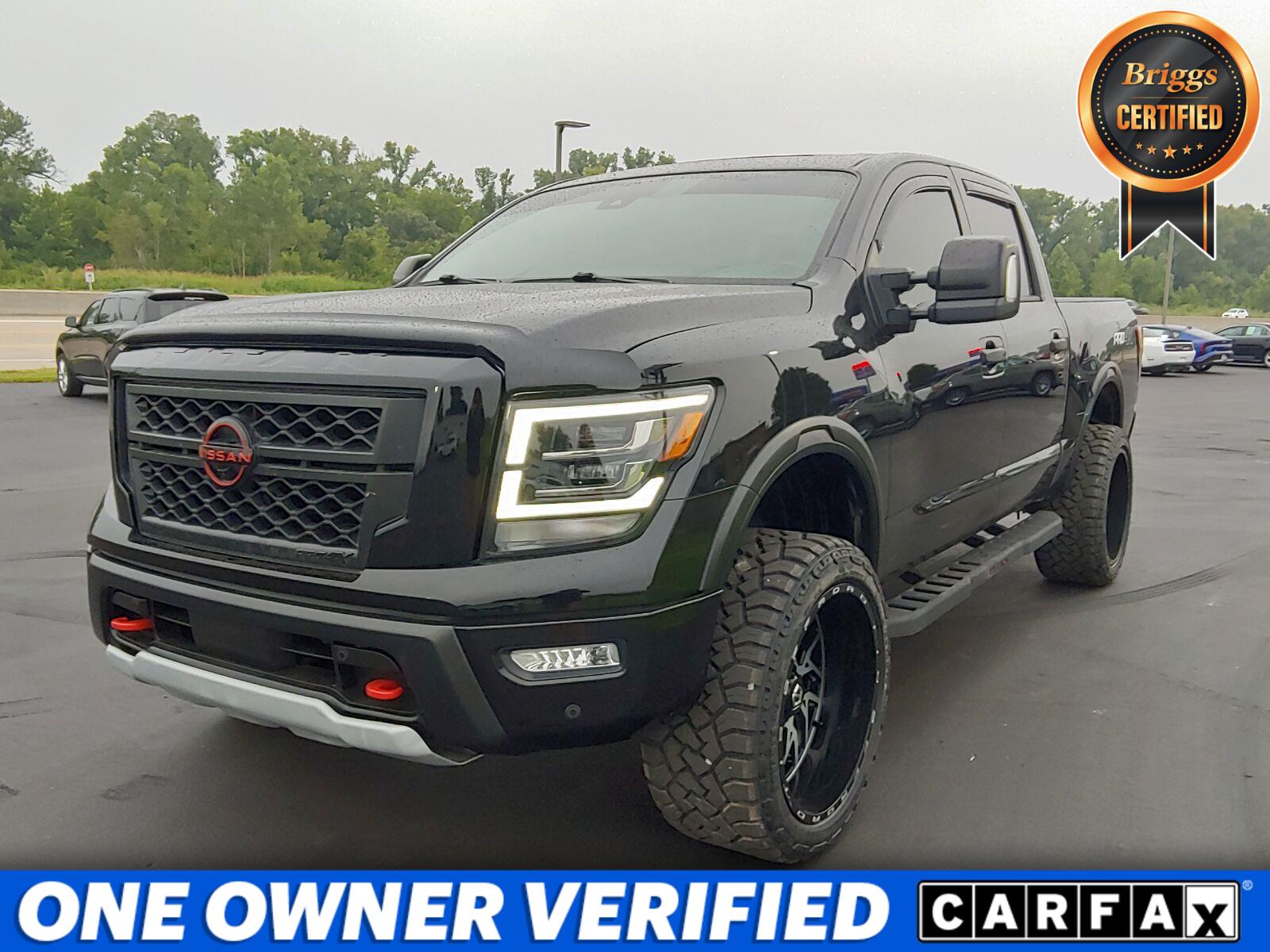 2023 Nissan Titan PRO-4X Crew Cab 4WD