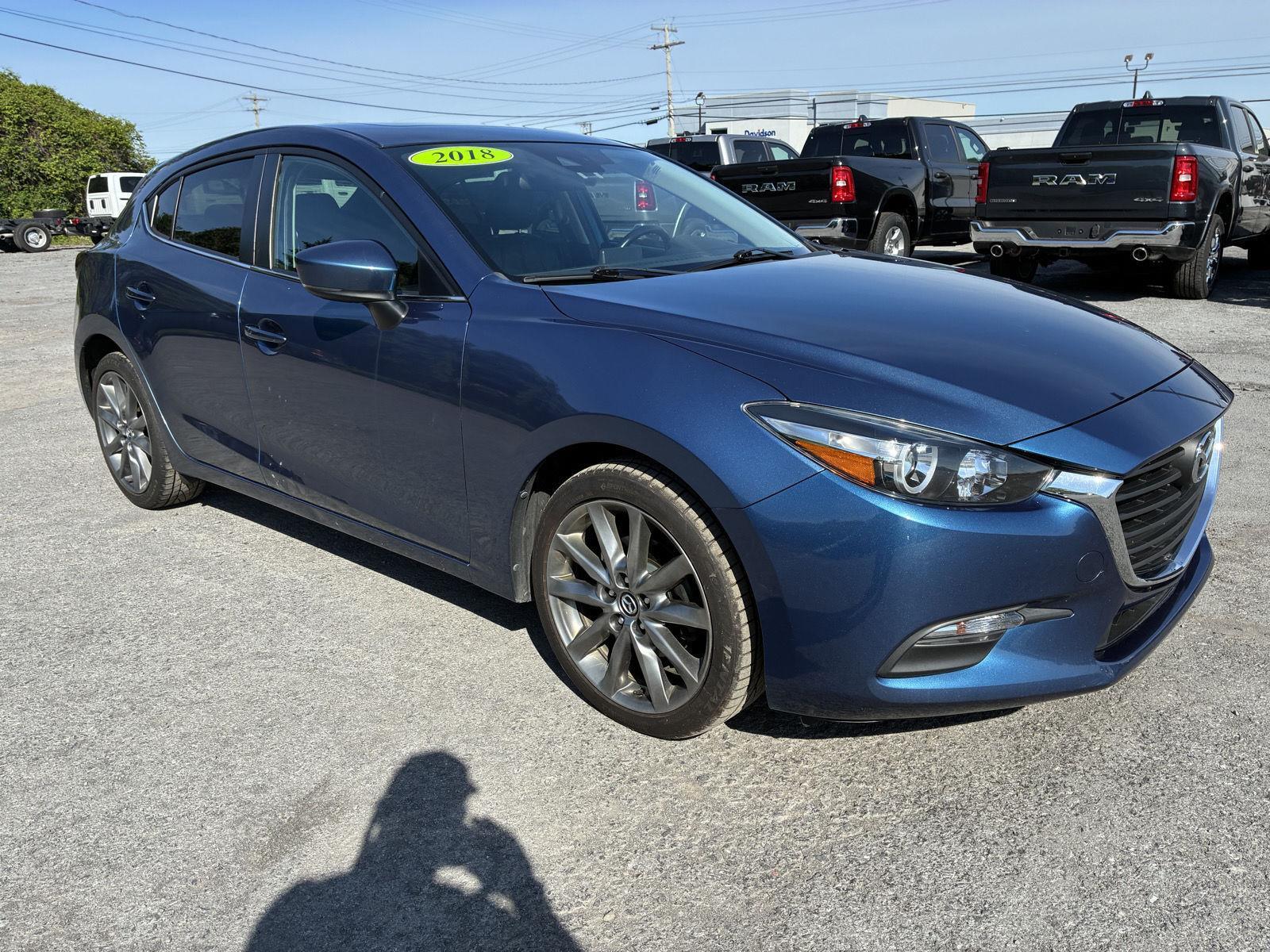 2018 Mazda MAZDA3 Touring Hatchback