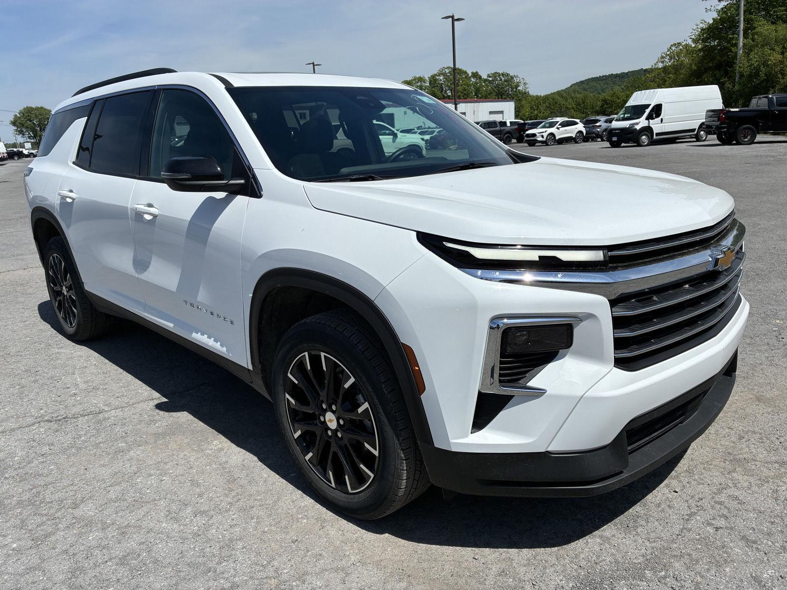 2025 Chevrolet Traverse LT AWD