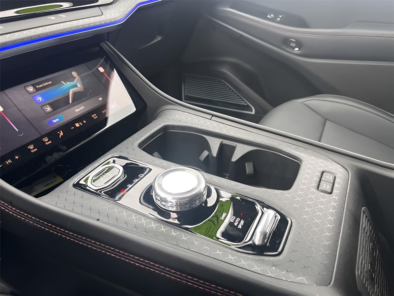 2025 Jeep Wagoneer S Limited - Photo 16