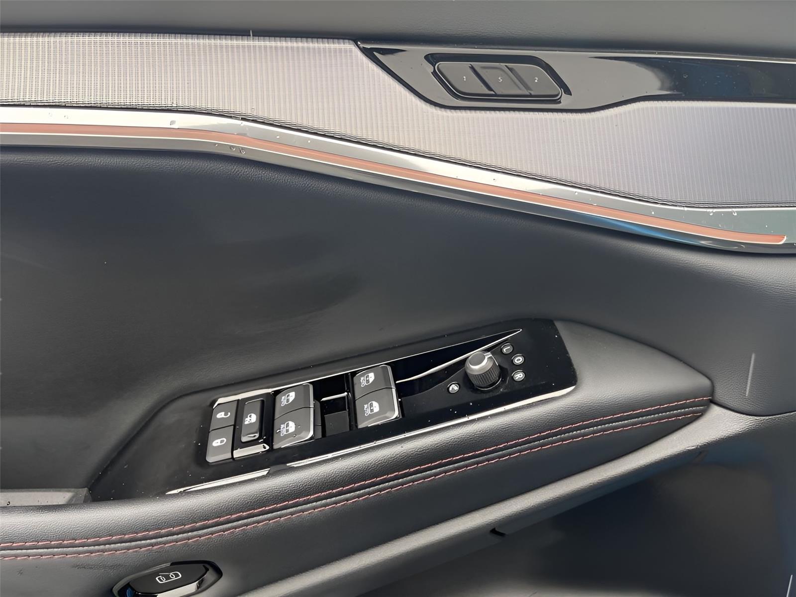 2025 Jeep Wagoneer S Limited - Photo 18