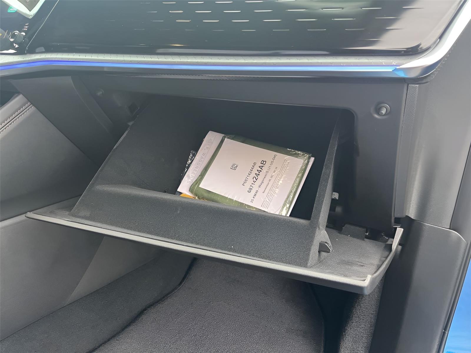 2025 Jeep Wagoneer S Limited - Photo 33