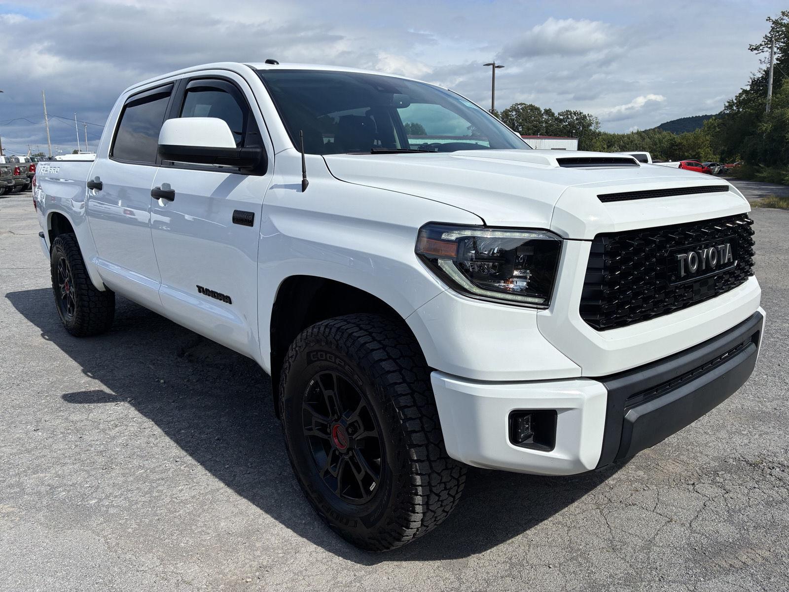 Super White 2019 Toyota Tundra Pickup Truck Four-Wheel Drive 6-Speed Automatic