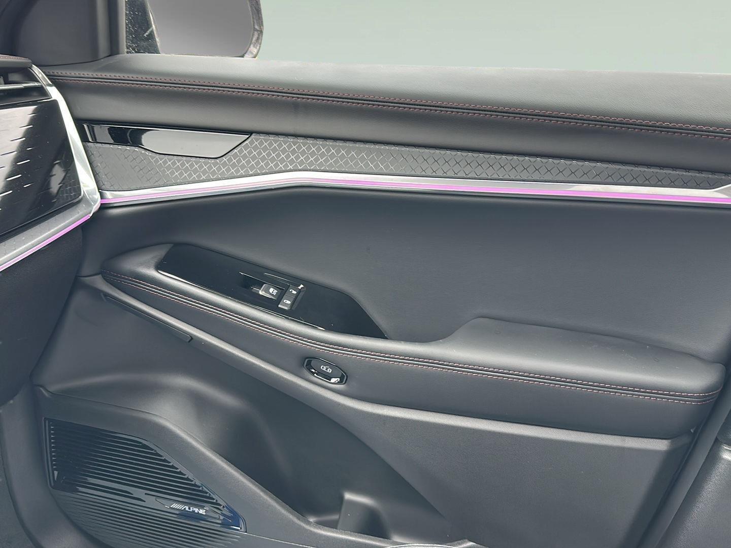 2025 Jeep Wagoneer S Limited - Photo 18
