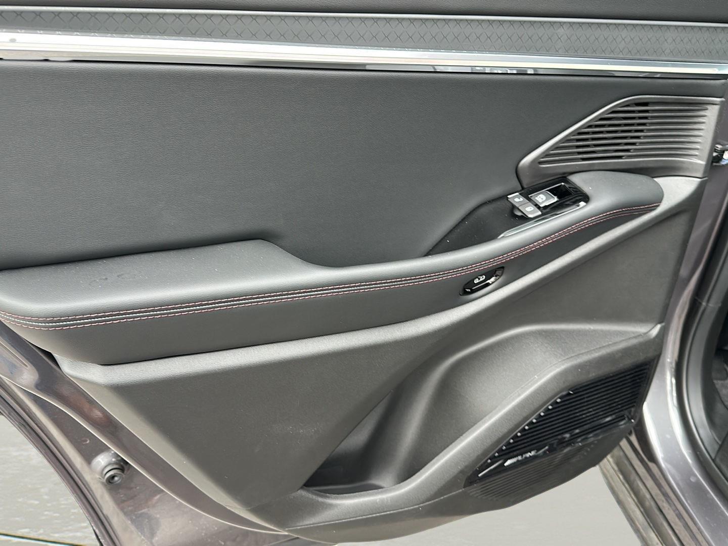 2025 Jeep Wagoneer S Limited - Photo 21