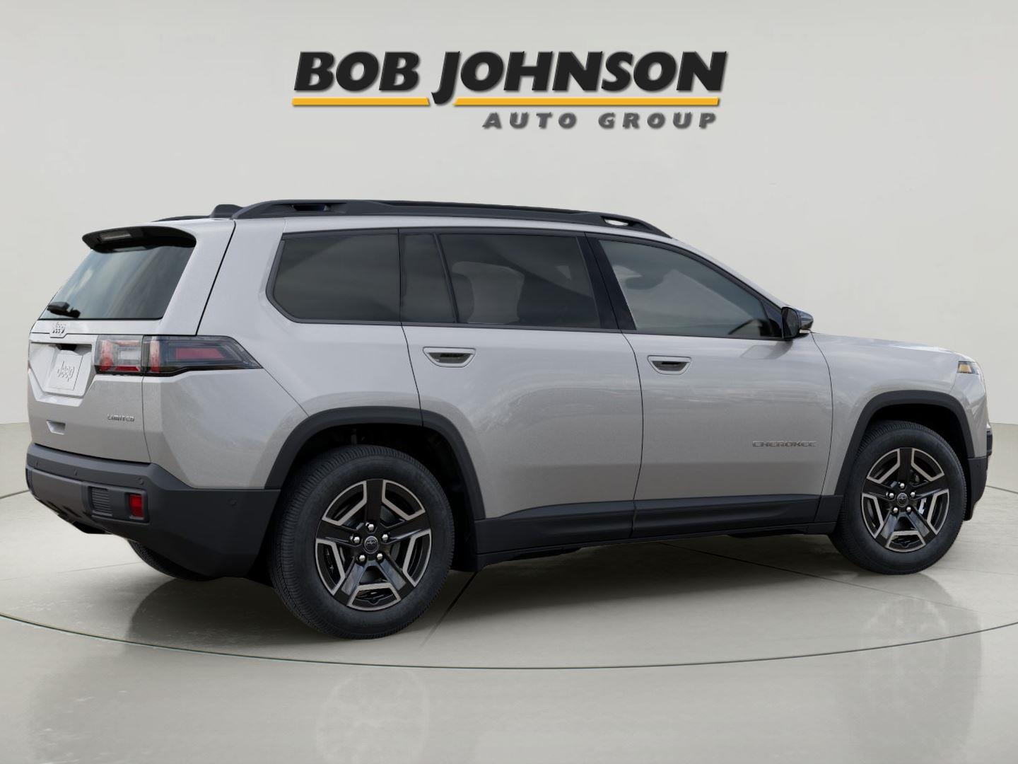 View vehicle photo 4