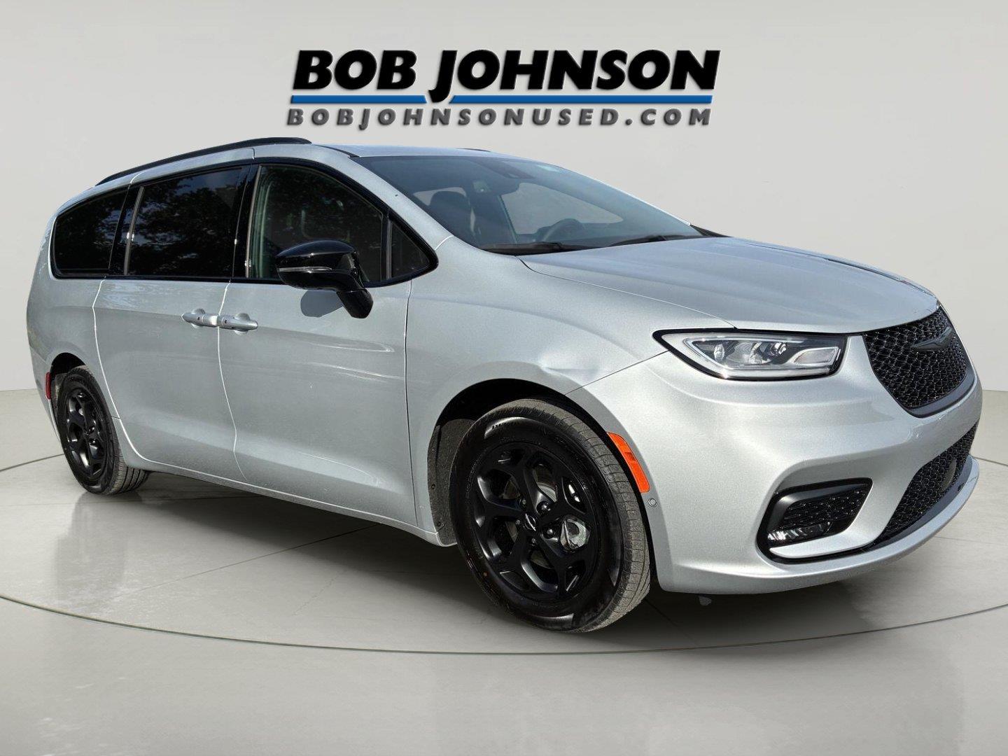 2024 Chrysler Pacifica Hybrid Premium S Appearance FWD