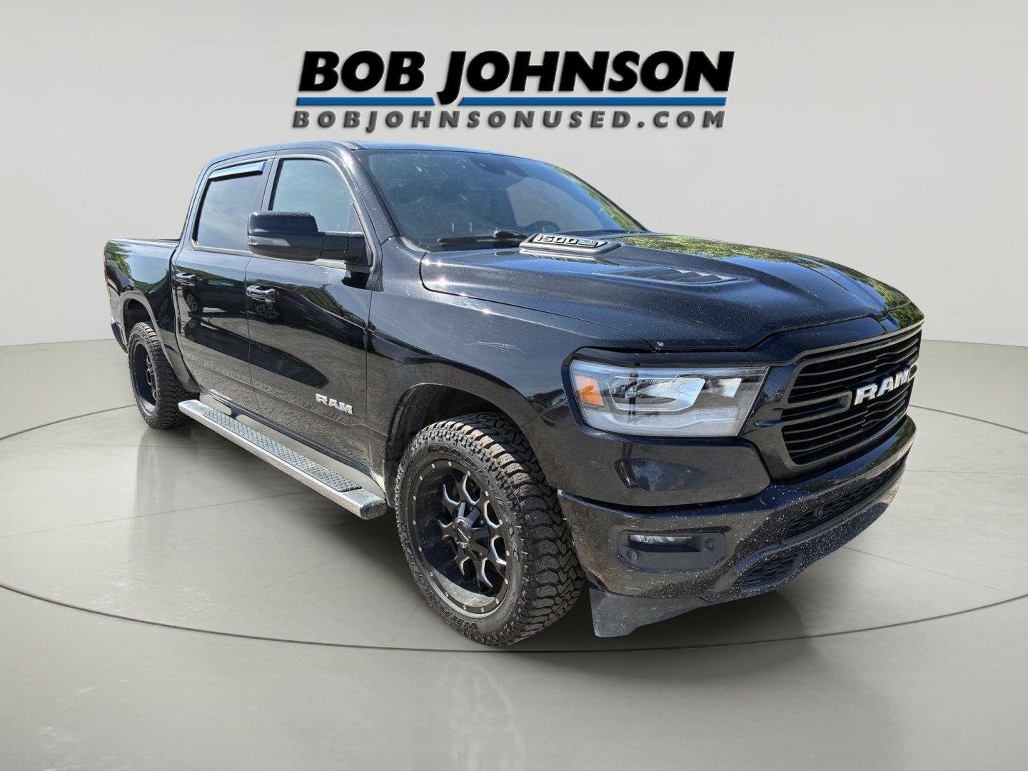 2023 RAM 1500 Laramie Crew Cab 4WD
