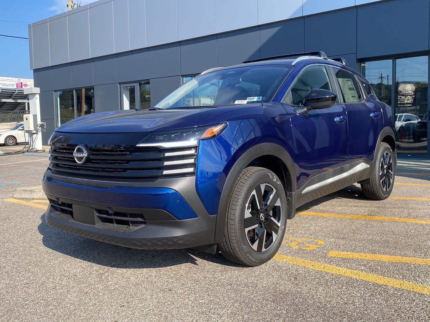 Deep Blue Pearl 2027 Nissan Kicks SUV / Crossover All-Wheel Drive Continuously Variable Transmission