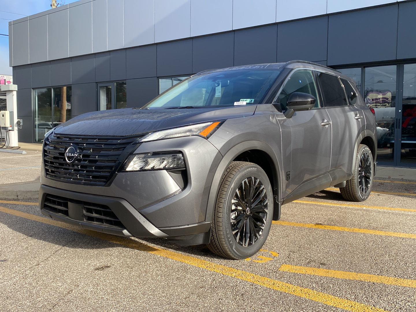 Gray (Gun Metallic) 2026 Nissan Rogue SUV / Crossover All-Wheel Drive Continuously Variable Transmission