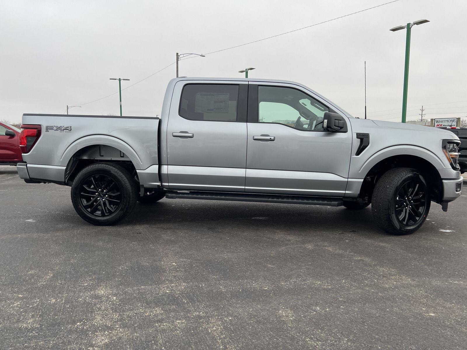 View vehicle photo 4