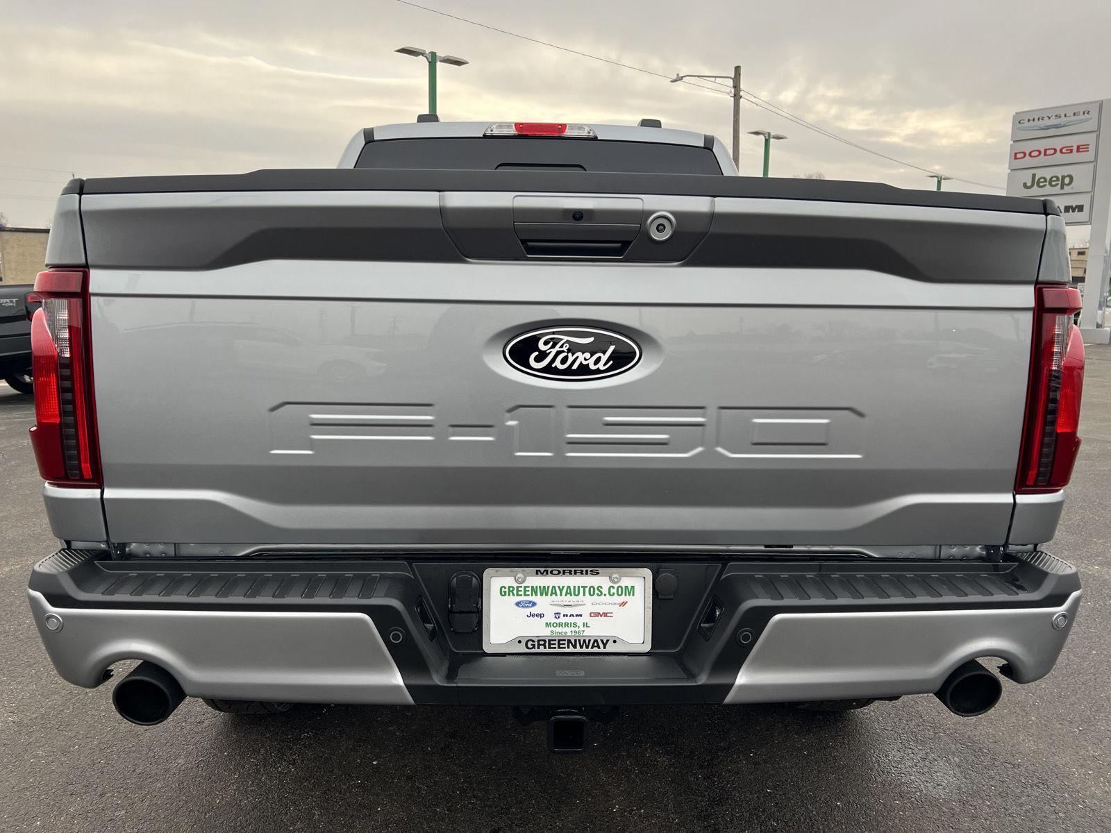 View vehicle photo 7