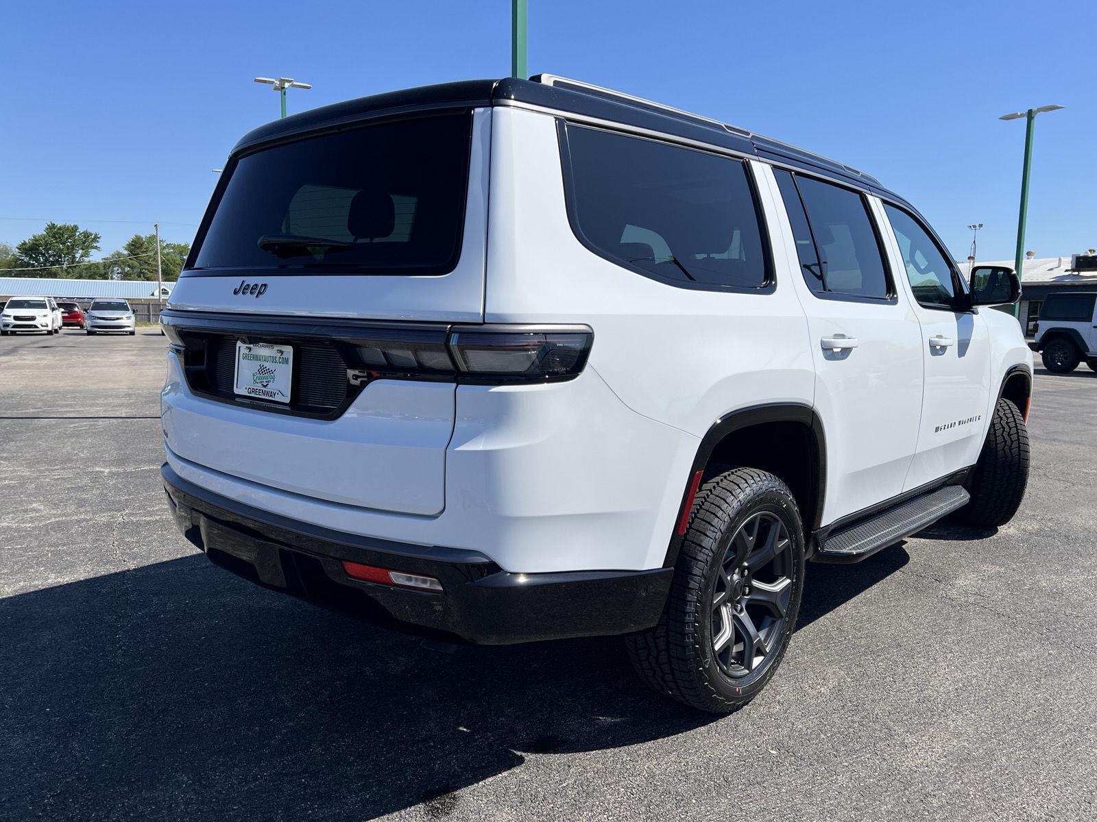View vehicle photo 5