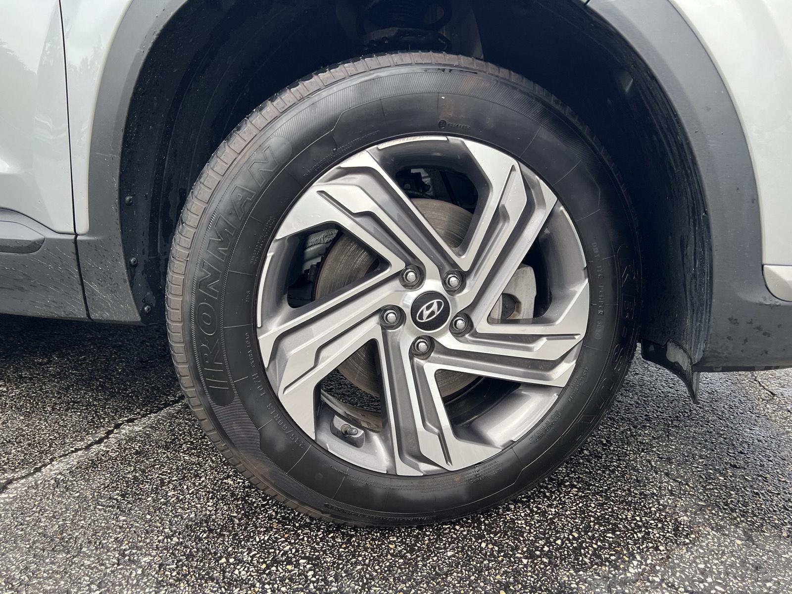 View vehicle photo 2