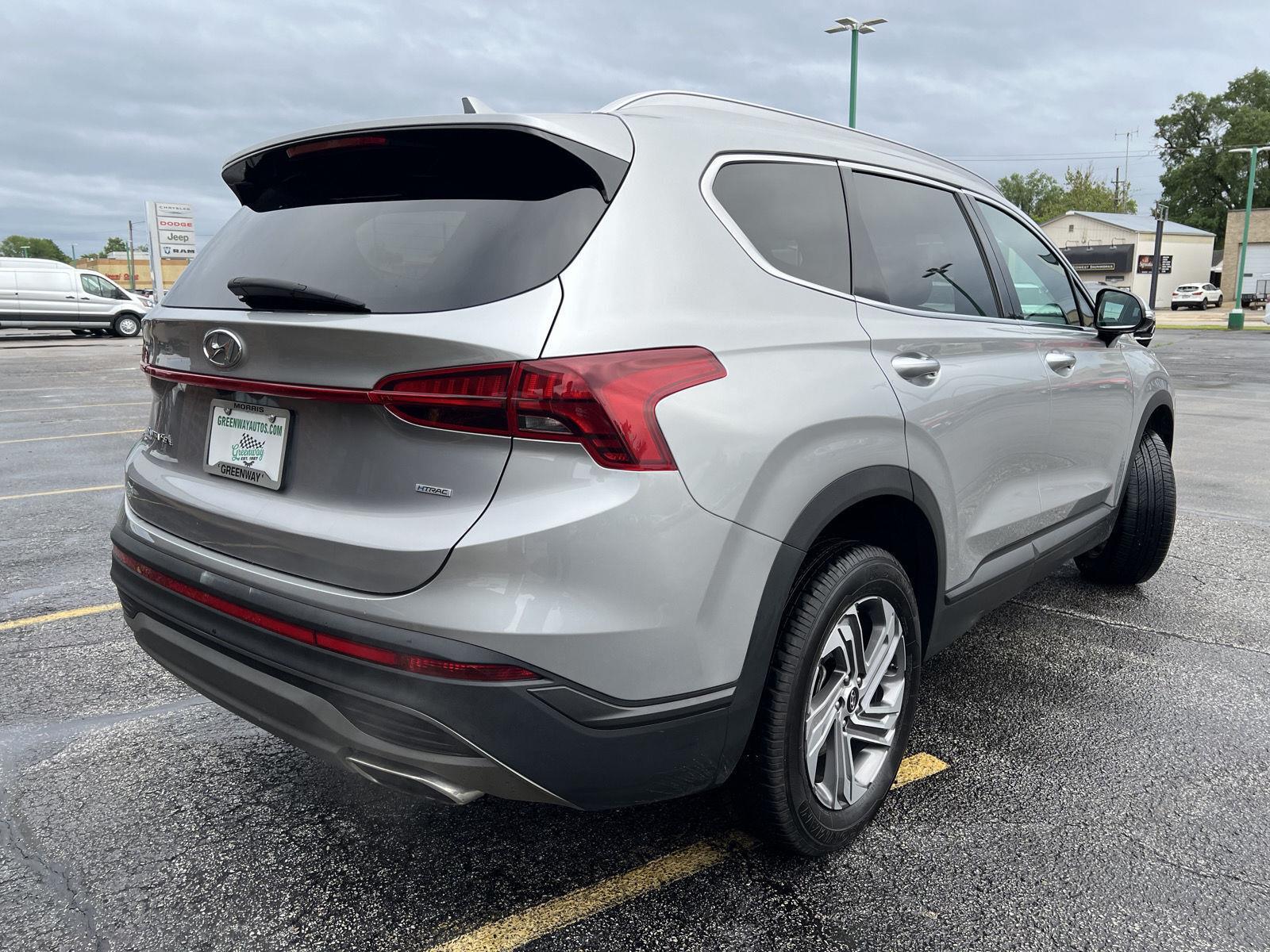 View vehicle photo 4