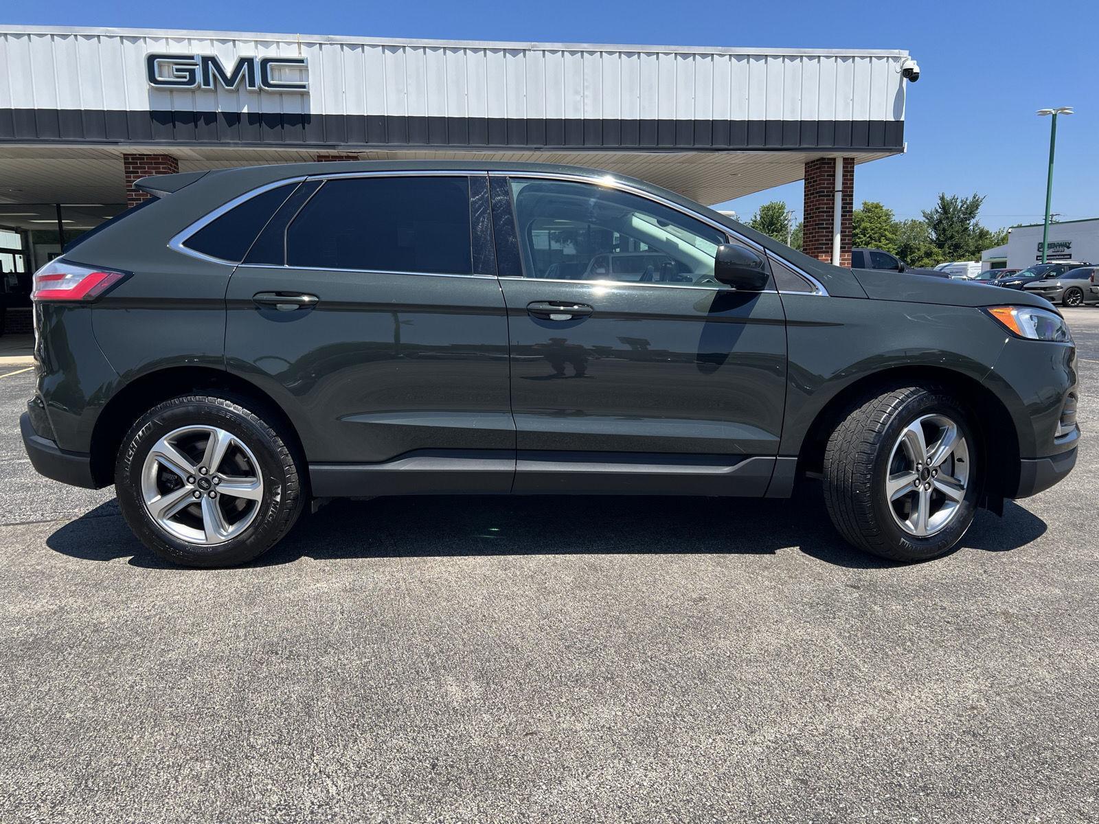 View vehicle photo 3