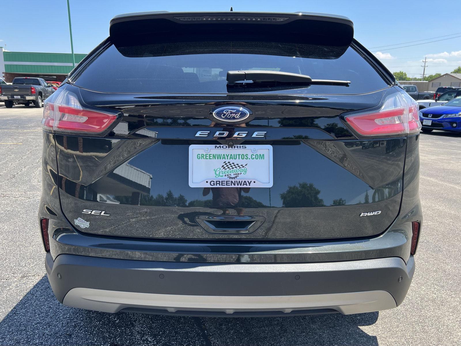 View vehicle photo 5