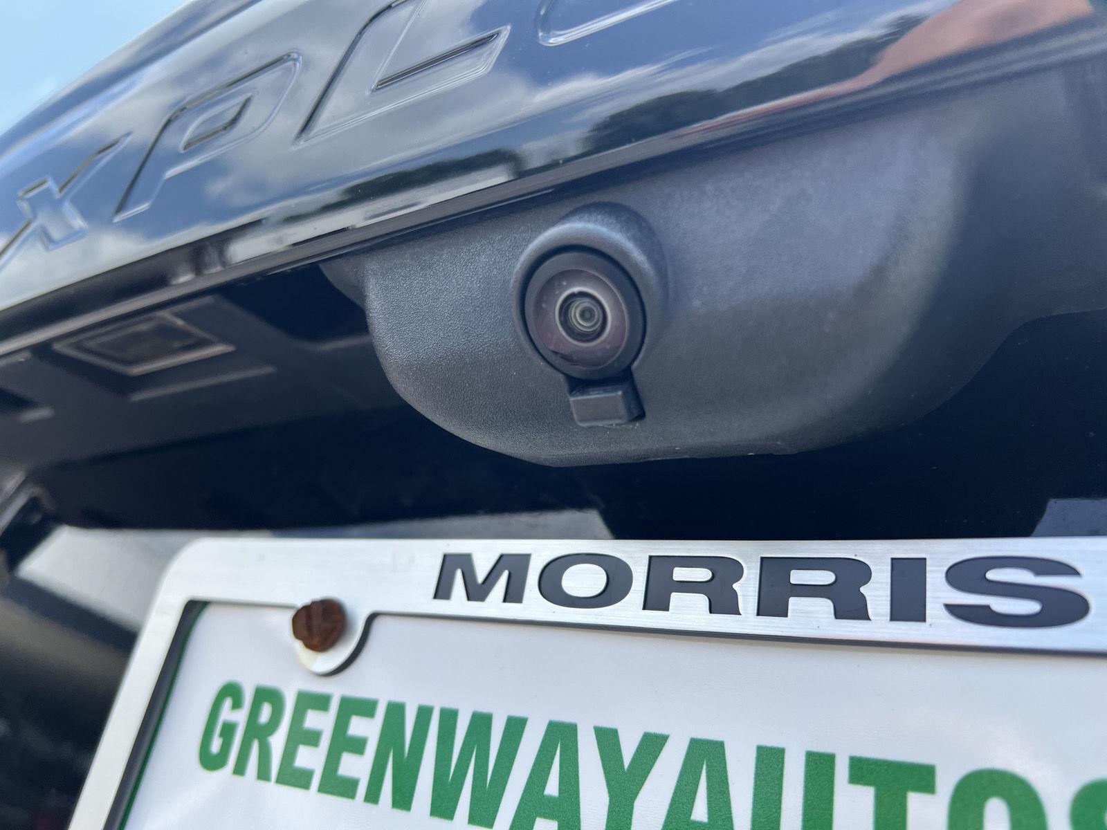 View vehicle photo 7