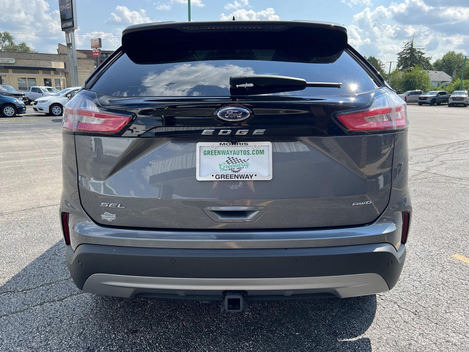 View vehicle photo 5