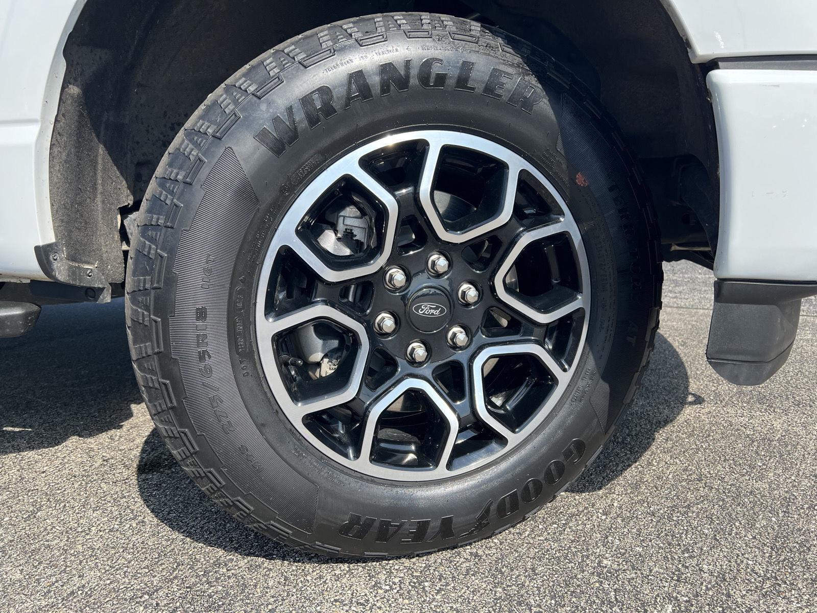 View vehicle photo 2