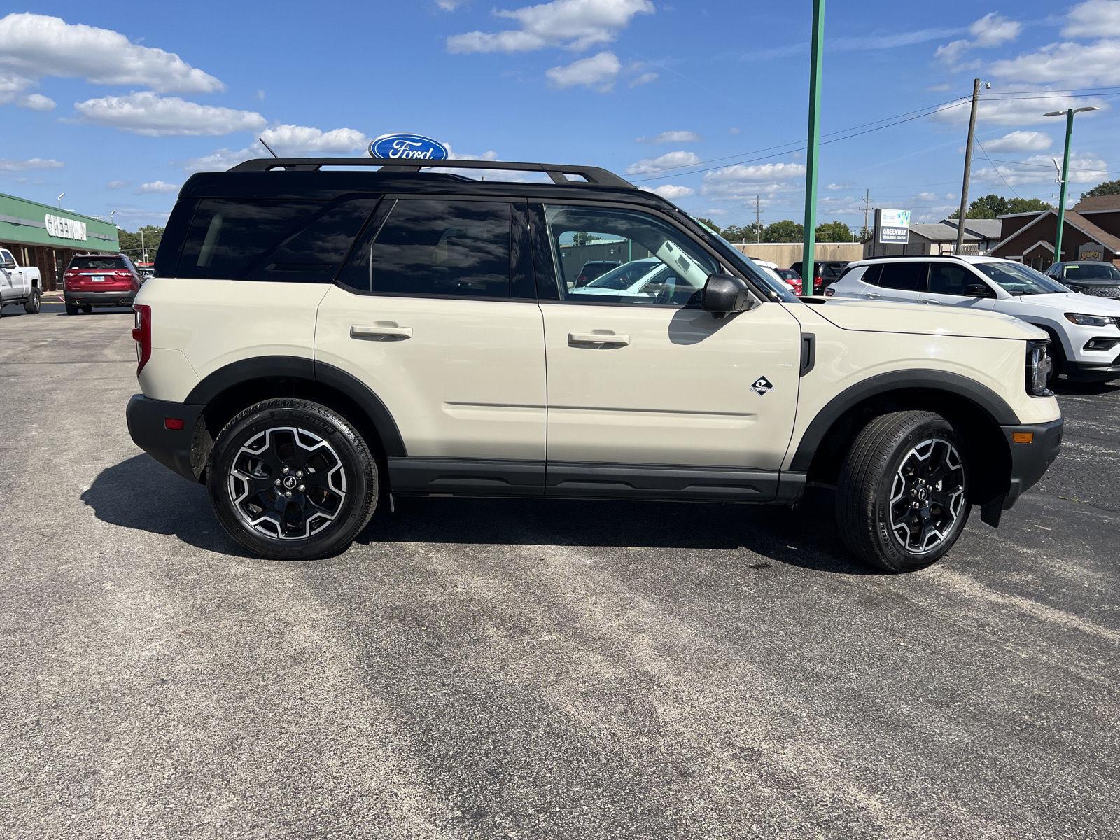View vehicle photo 3