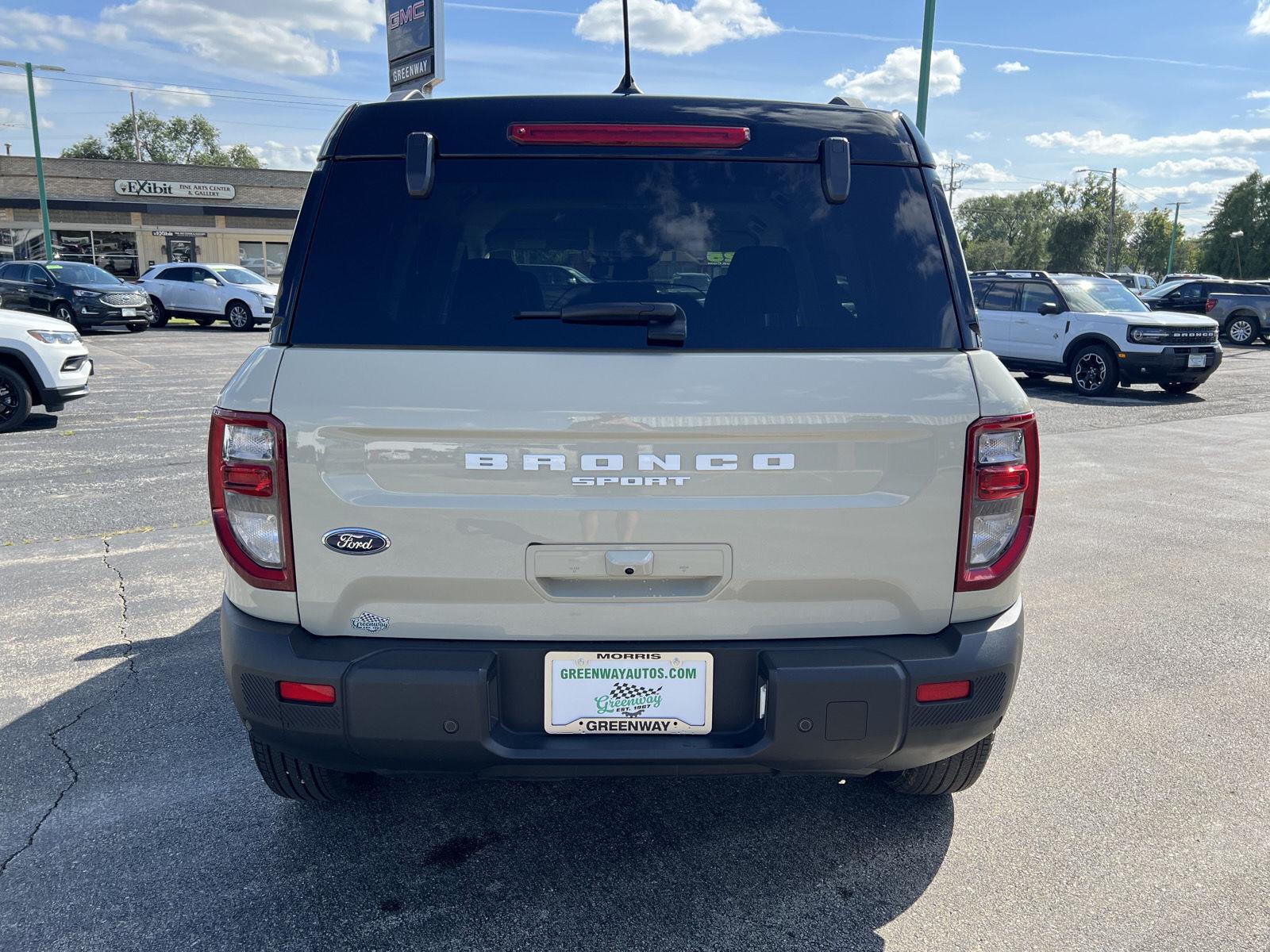 View vehicle photo 5