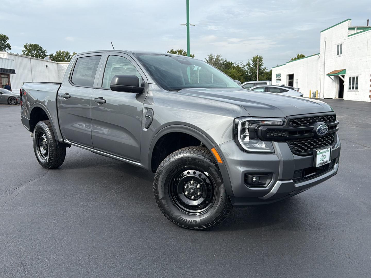 Carbonized Gray Metallic 2026 Ford Ranger Pickup Truck Four-Wheel Drive Automatic