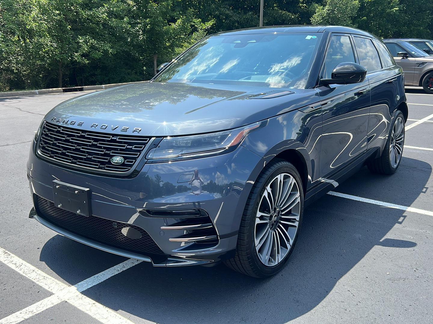 Varesine Blue Metallic 2024 Land Rover Range Rover Velar SUV / Crossover All-Wheel Drive Automatic