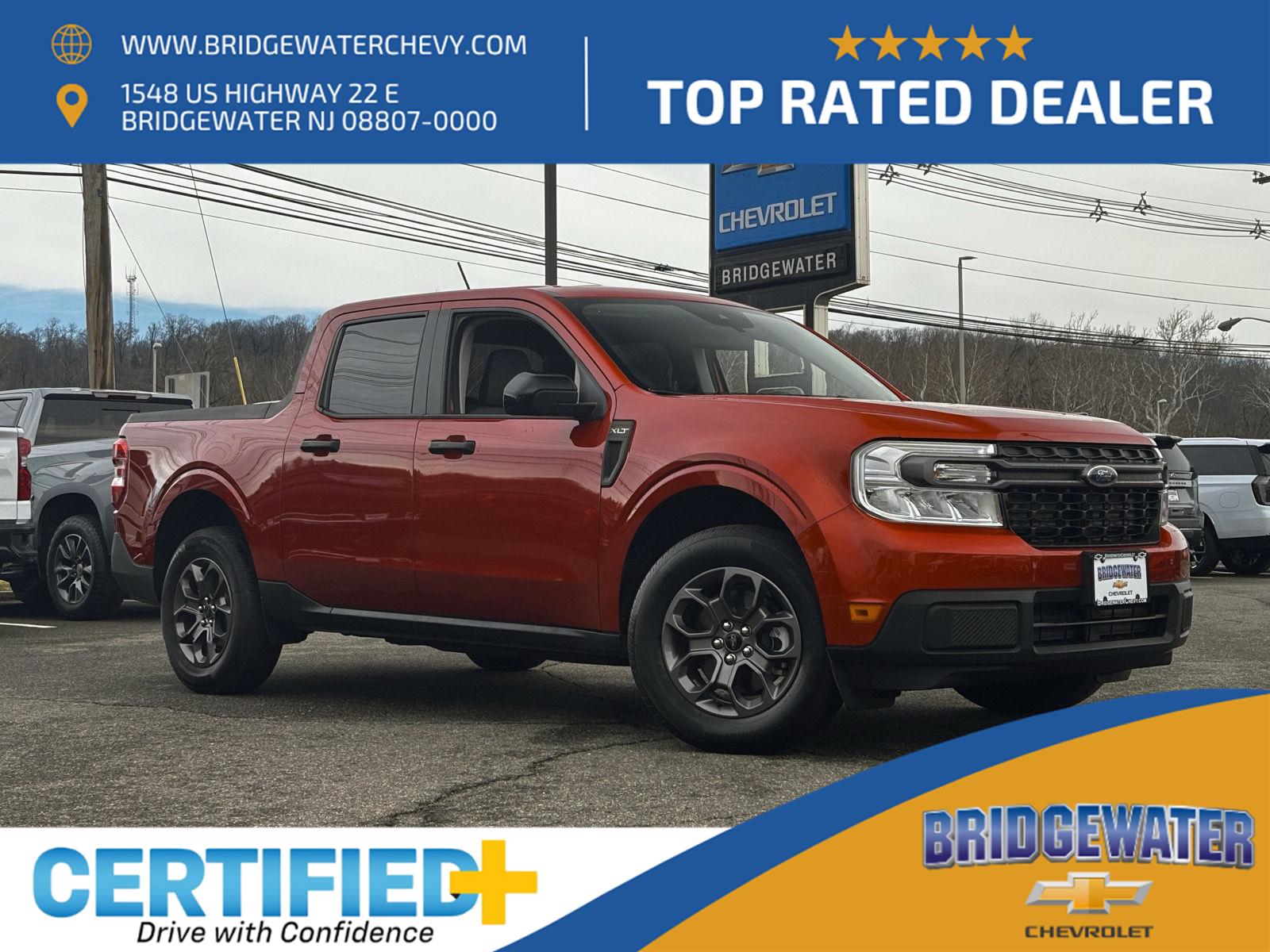 Hot Pepper Red Metallic Tinted Clearcoat 2024 Ford Maverick XLT SuperCrew FWD Pickup Truck Front-Wheel Drive 8-Speed Automatic