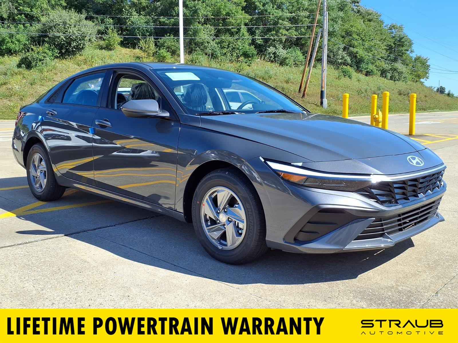 Ecotronic Gray 2026 Hyundai Elantra Sedan Front-Wheel Drive Continuously Variable Transmission