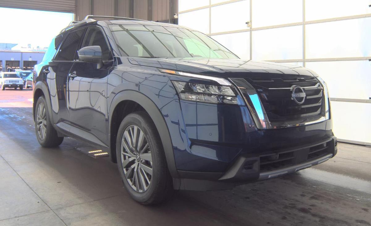 2025 Nissan Pathfinder SL FWD