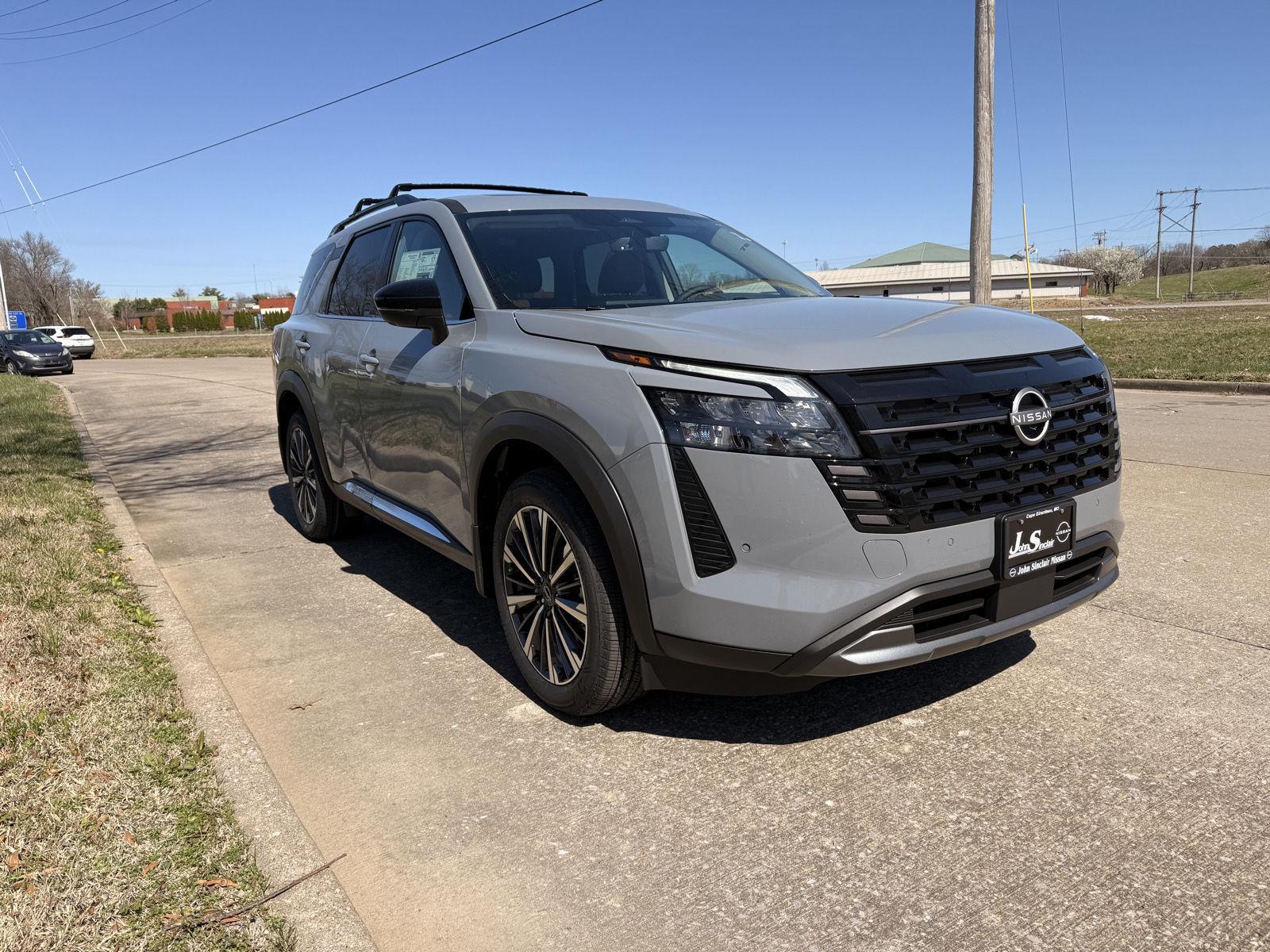 2026 Nissan Pathfinder Platinum 4WD