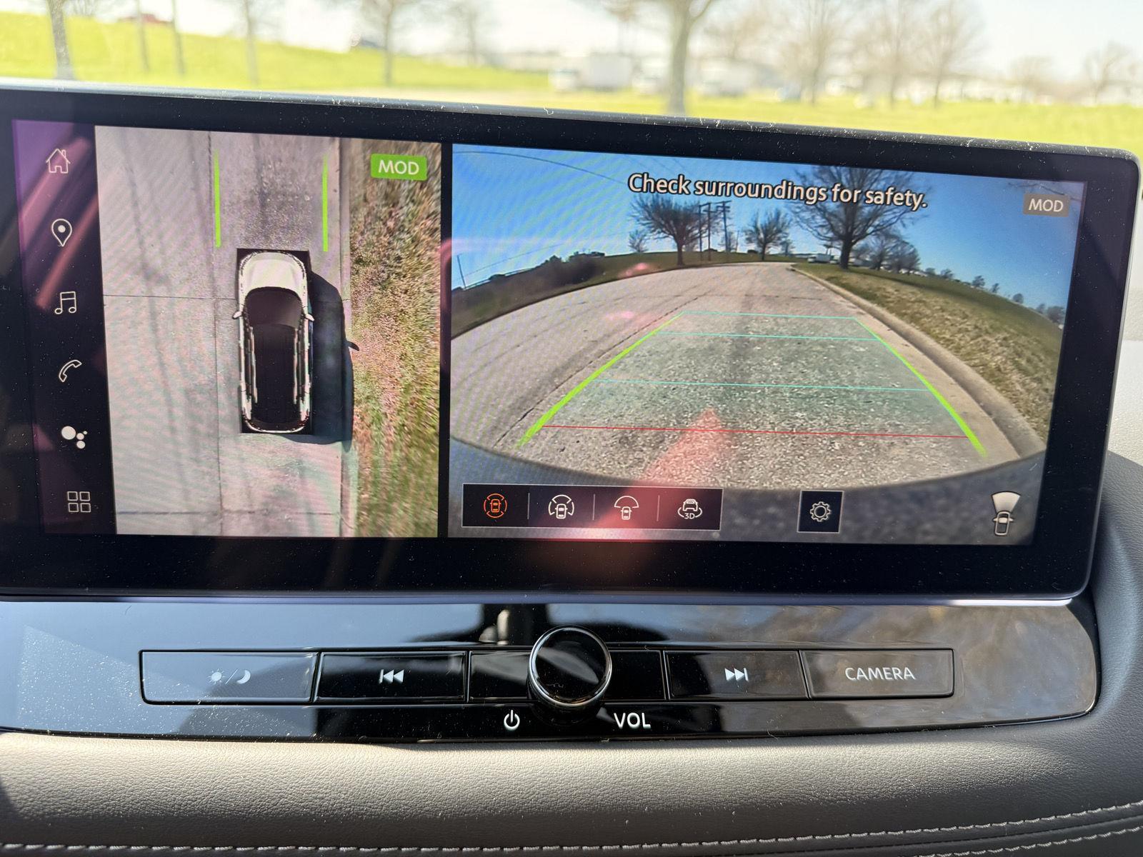 View vehicle photo 2