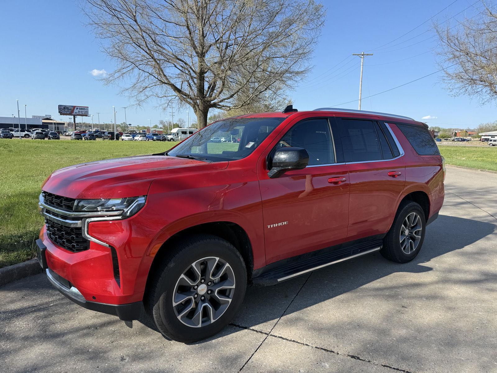 Special Paint 2024 Chevrolet Tahoe LS 4WD SUV / Crossover Four-Wheel Drive Automatic