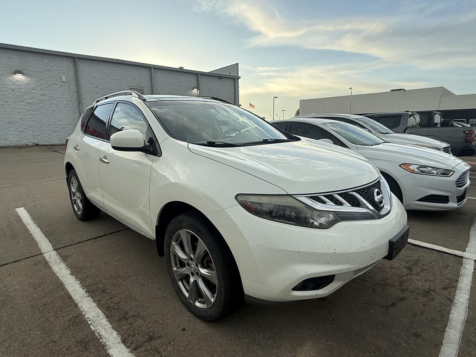 Pearl White 2014 Nissan Murano LE AWD SUV / Crossover All-Wheel Drive Continuously Variable Transmission