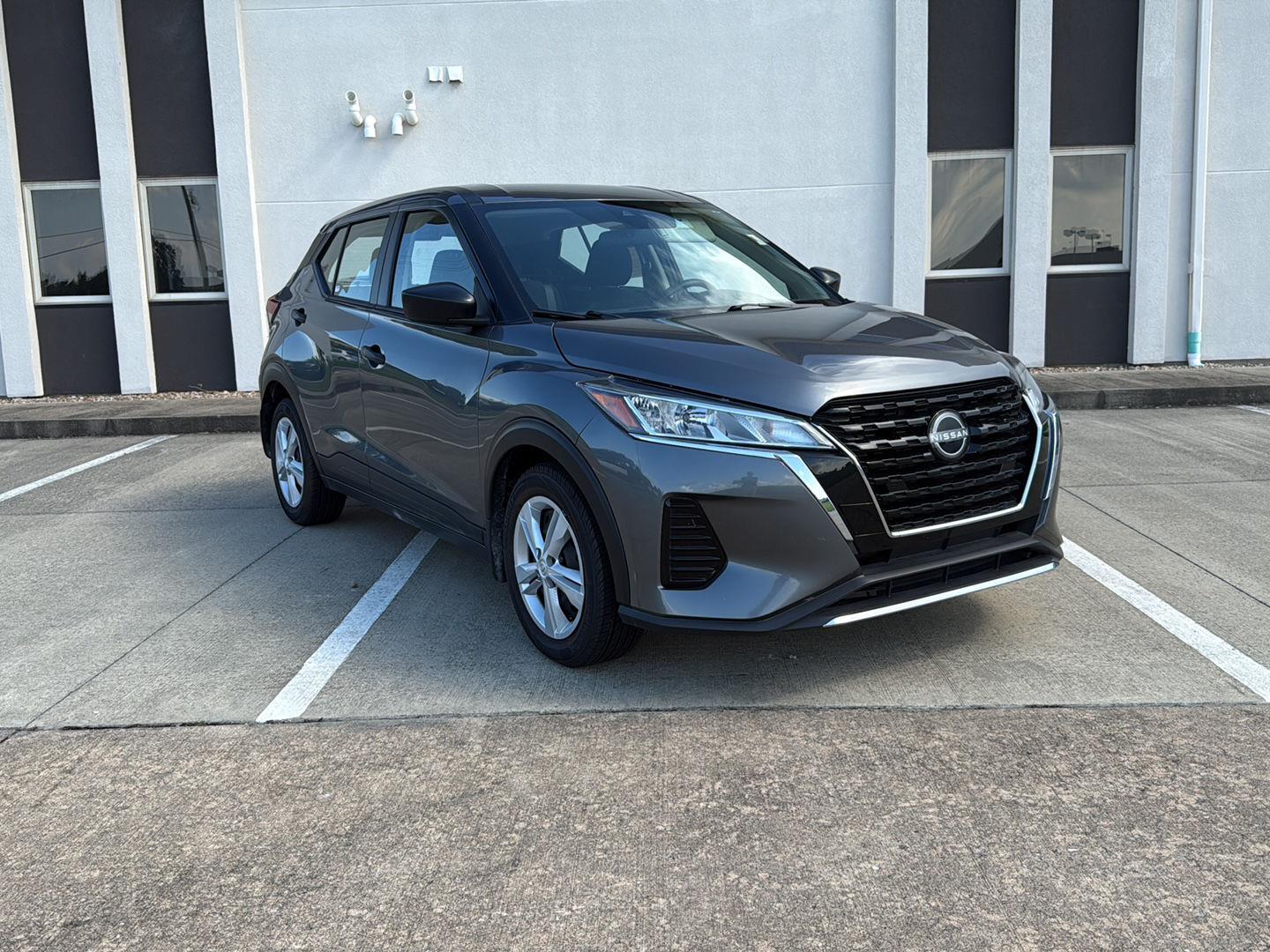 Gray (Gun Metallic) 2024 Nissan Kicks SUV / Crossover Front-Wheel Drive Continuously Variable Transmission