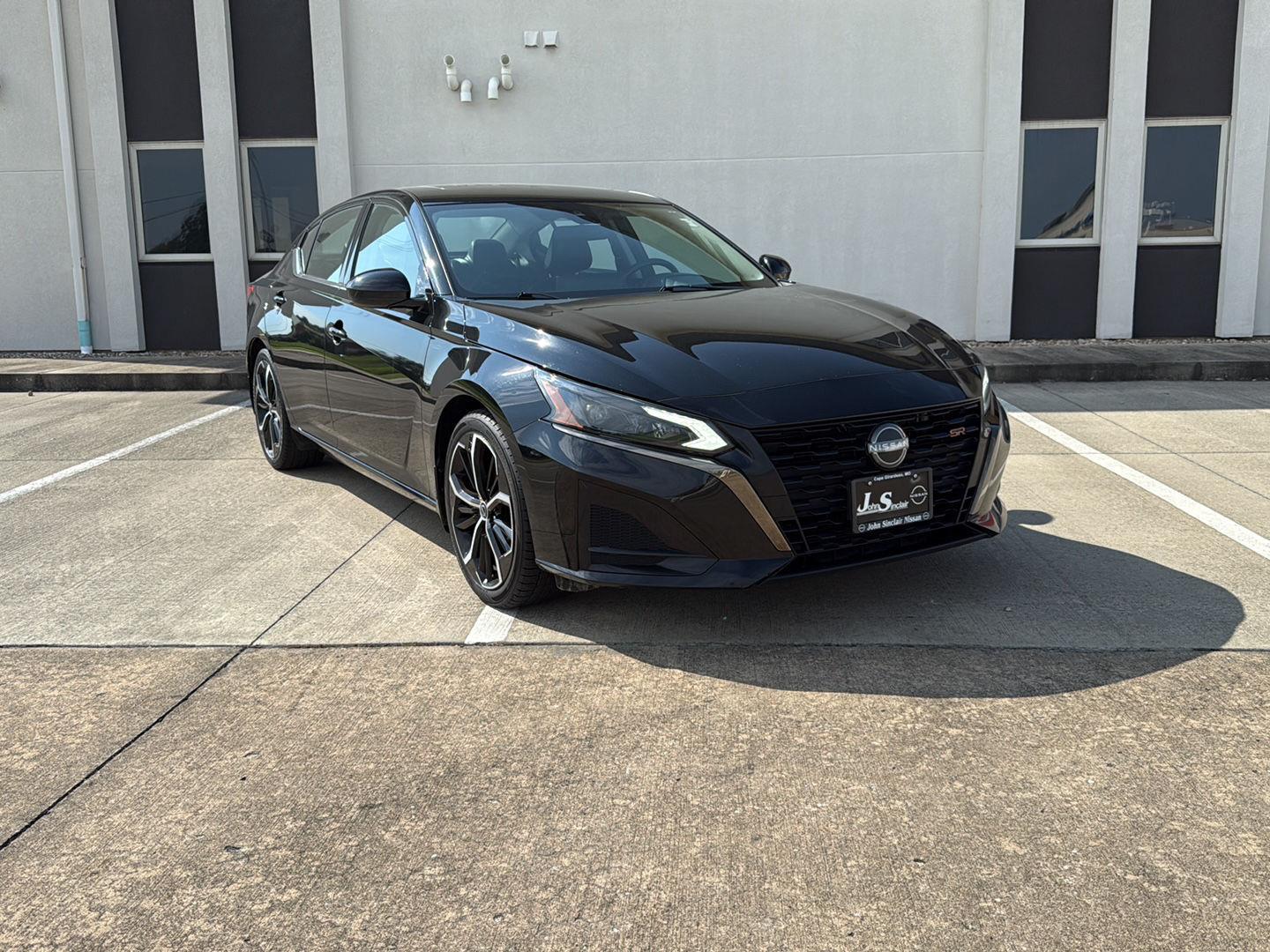 2023 Nissan Altima 2.5 SR FWD