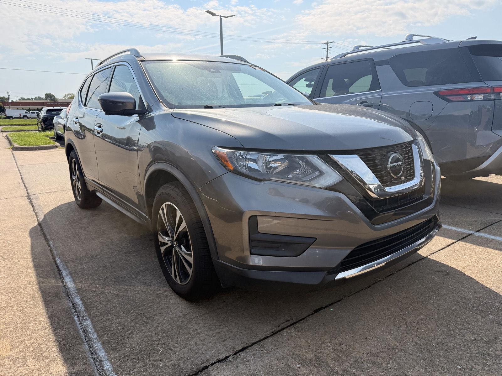 Gray (Gun Metallic) 2019 Nissan Rogue SUV / Crossover Front-Wheel Drive Continuously Variable Transmission