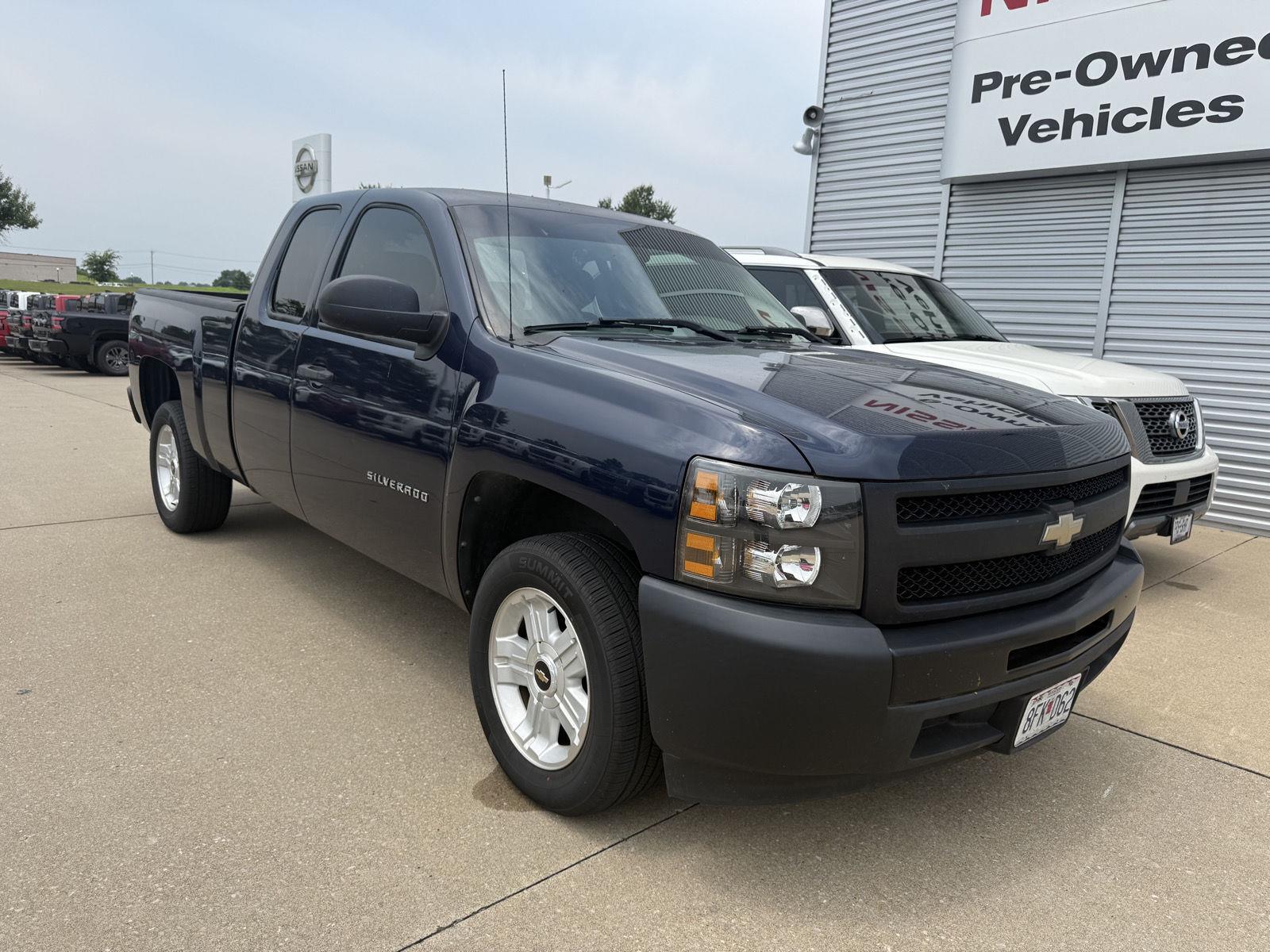 Imperial Blue Metallic 2011 Chevrolet Silverado 1500 Pickup Truck 4X2 4-Speed Automatic