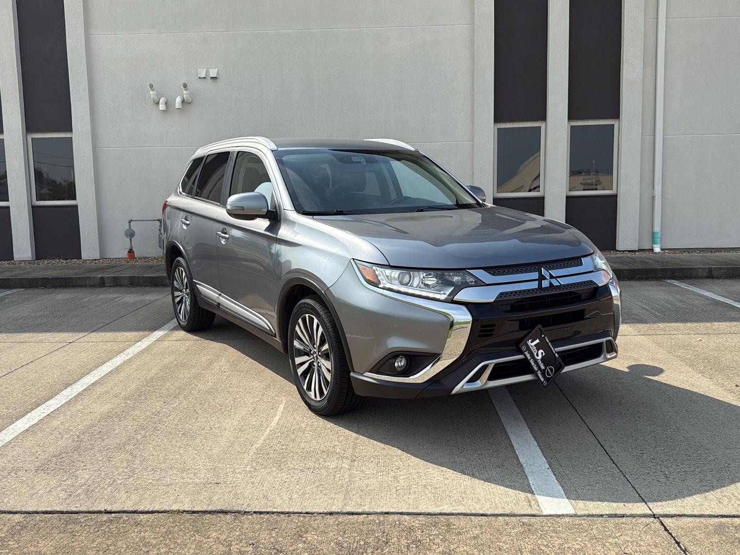  2020 Mitsubishi Outlander SEL FWD   