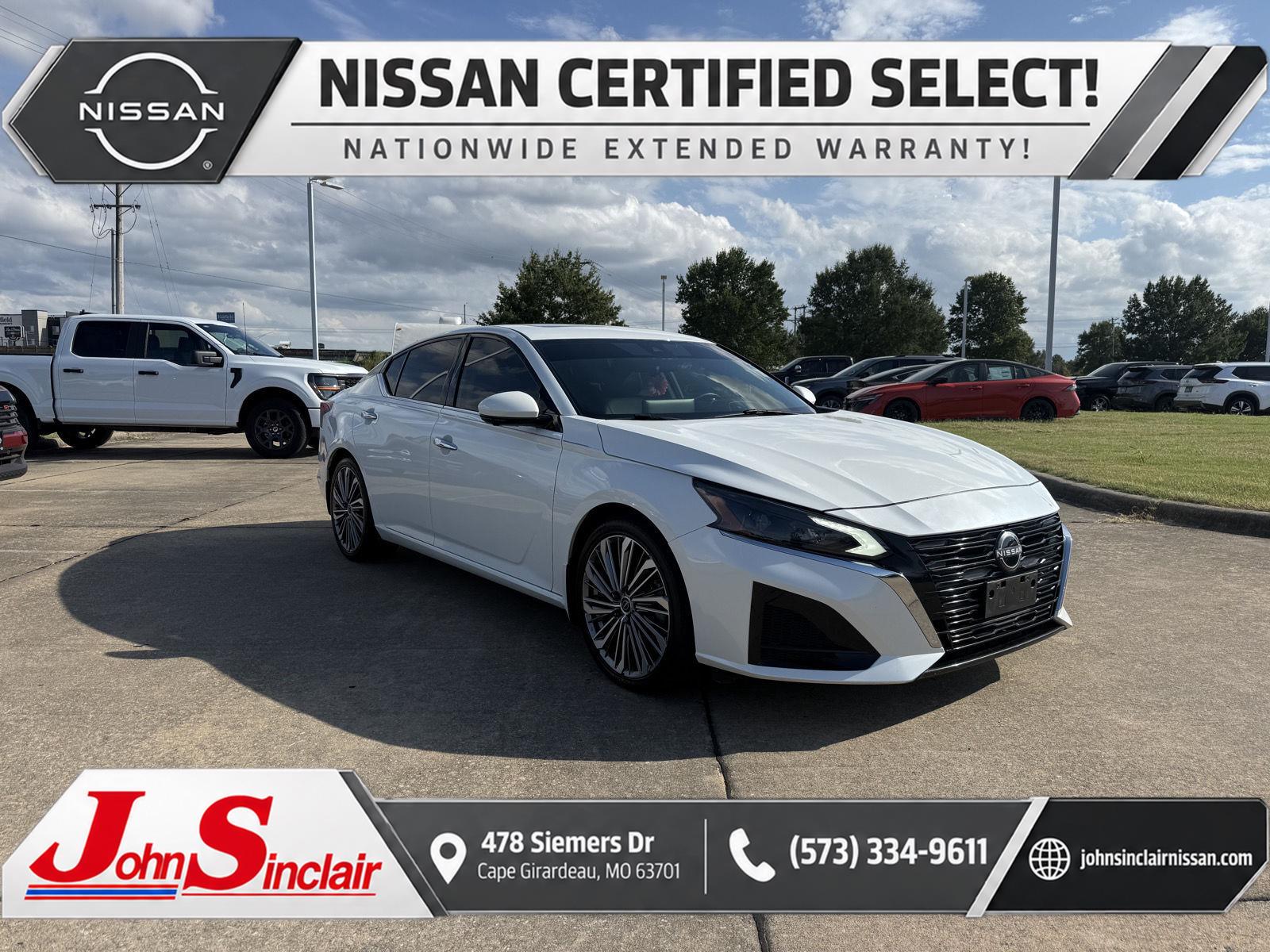 Pearl White Tricoat 2023 Nissan Altima Sedan Front-Wheel Drive Continuously Variable Transmission