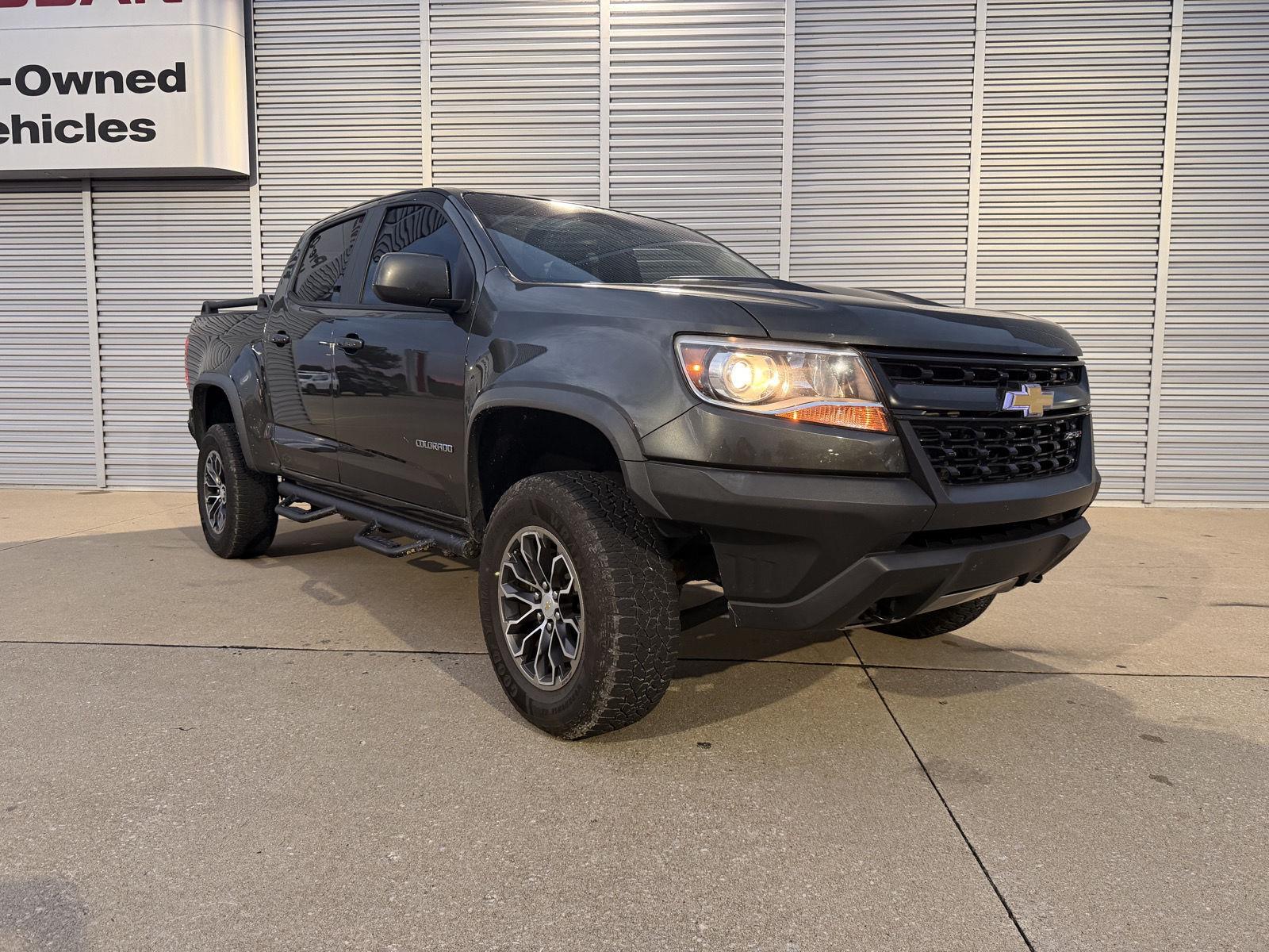Deepwood Green Metallic 2018 Chevrolet Colorado Pickup Truck Four-Wheel Drive 8-Speed Automatic