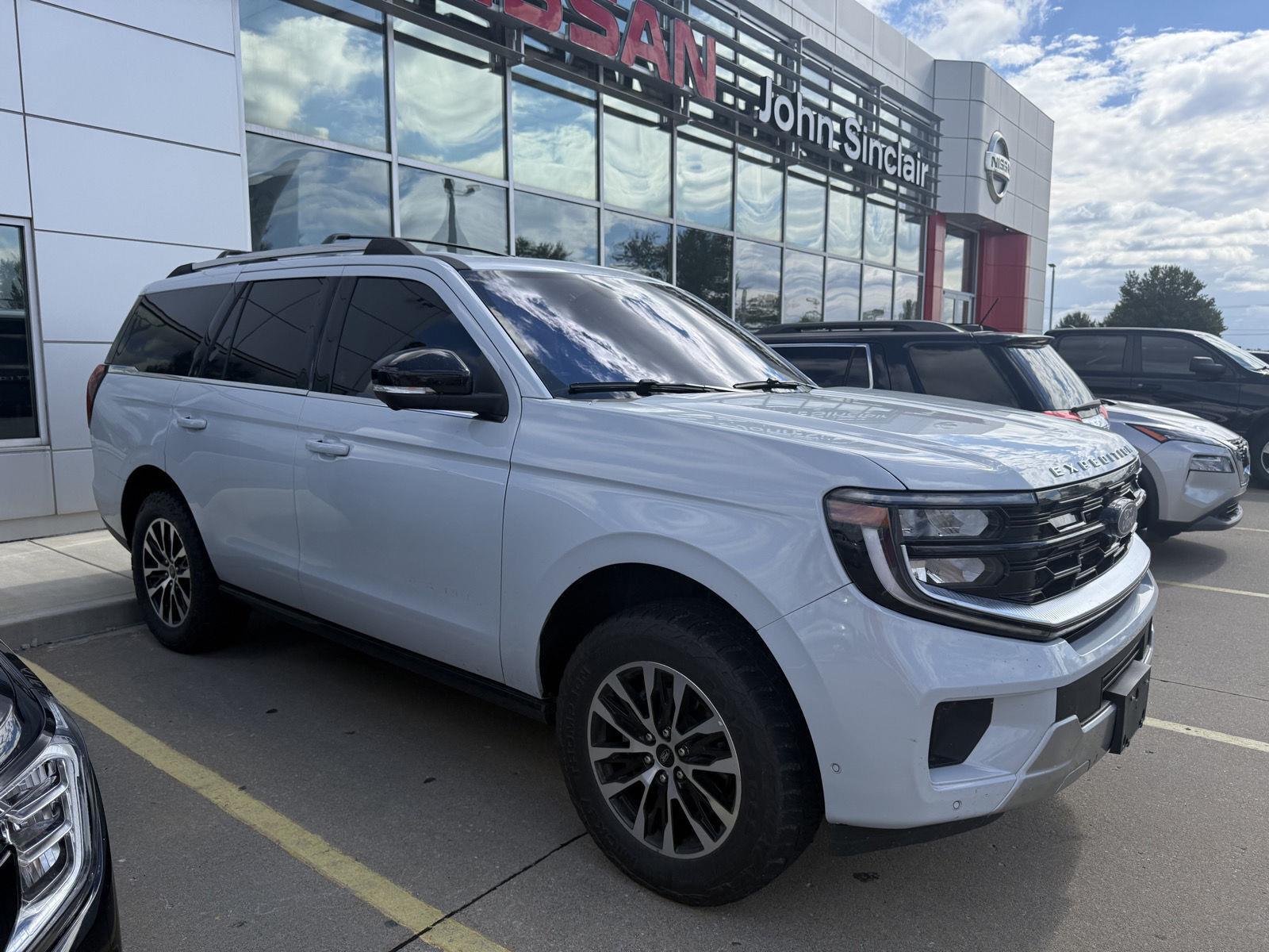 Space Silver 2025 Ford Expedition SUV / Crossover Four-Wheel Drive Automatic