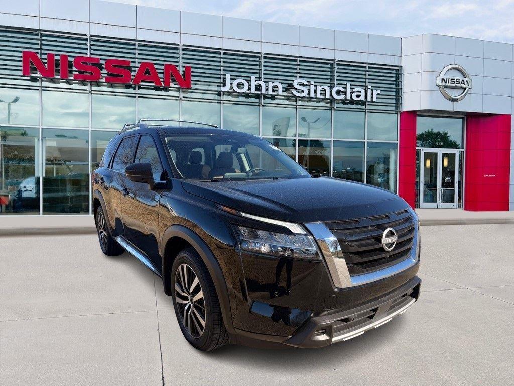 2024 Nissan Pathfinder Platinum FWD