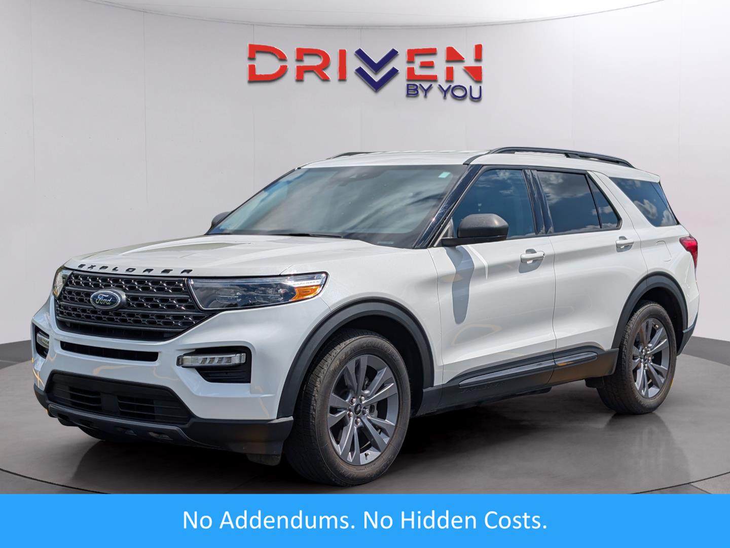 Star White Metallic Tri-Coat 2021 Ford Explorer XLT RWD SUV / Crossover Rear-Wheel Drive Automatic